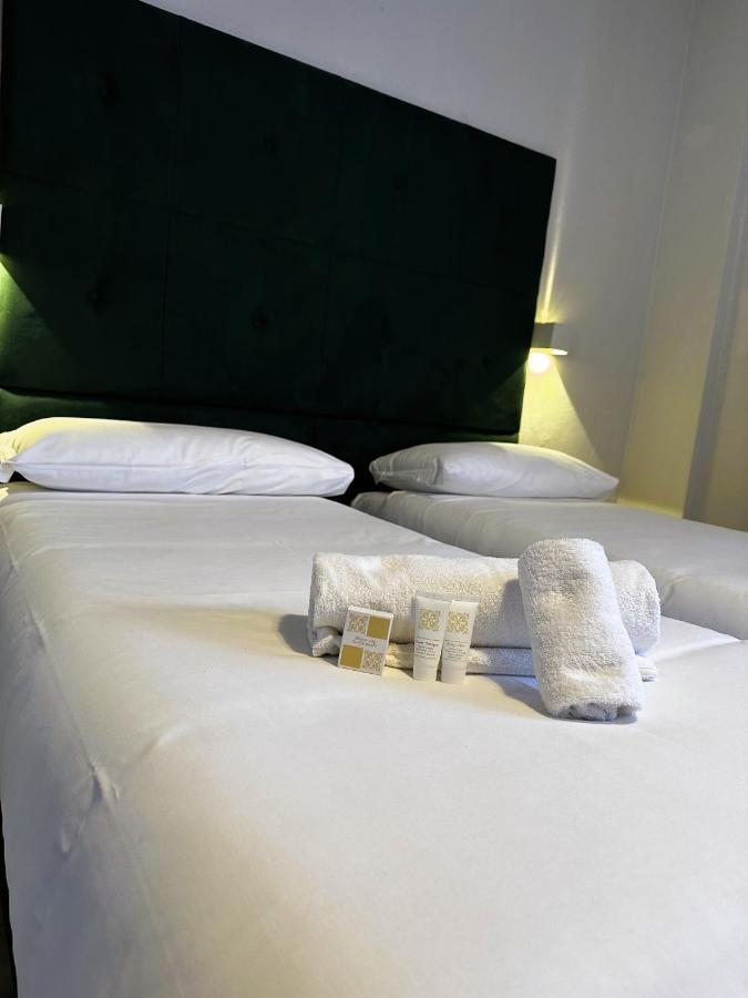 PFA Hotel Ginevra Cavo Extérieur photo